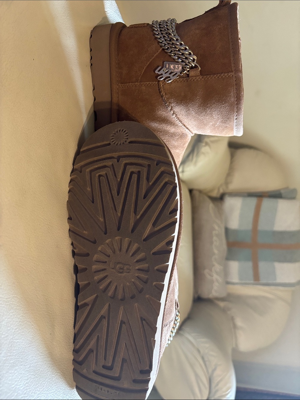 Ugg Classic Mini Chains boots size6 new - Picture 15 of 15